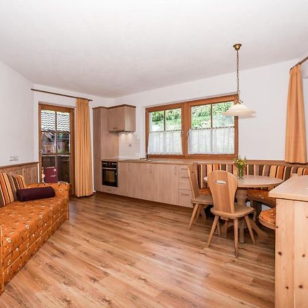 Leishof Appartement Villandro Buitenkant foto