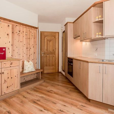 Leishof Appartement Villandro Buitenkant foto